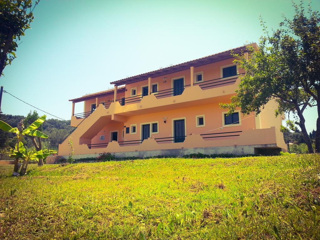 Feakes Apartments Arillas  Exterior photo